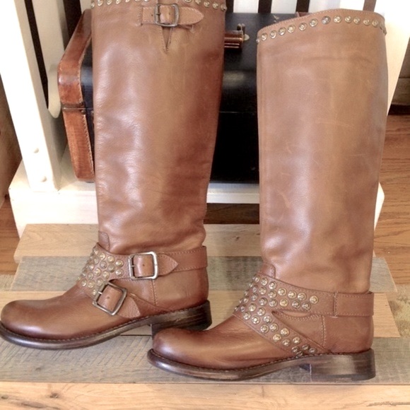 FRYE Jenna Stud & Buckle Accented Riding Boot - Picture 3 of 9